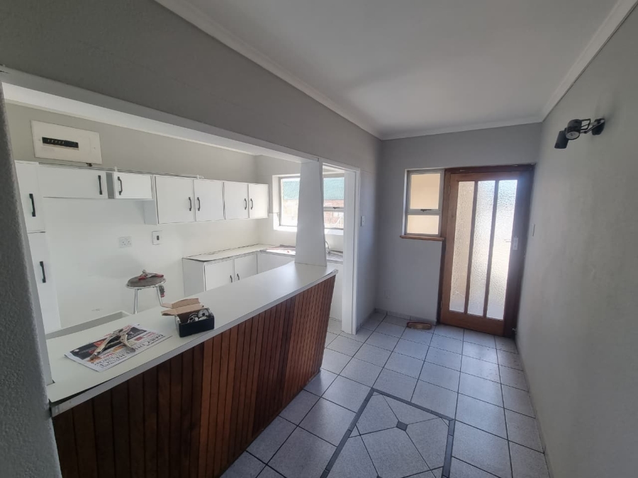 To Let 2 Bedroom Property for Rent in Claremont Western Cape